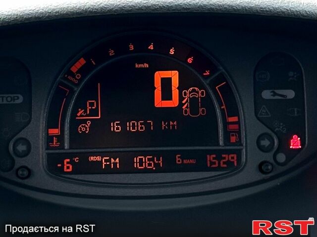 Синій Рено Модус, об'ємом двигуна 1.6 л та пробігом 161 тис. км за 6200 $, фото 10 на Automoto.ua