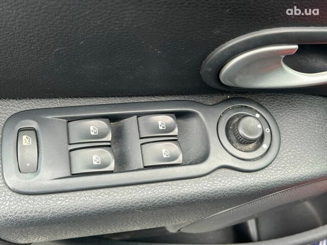 Синій Рено Модус, об'ємом двигуна 1.6 л та пробігом 105 тис. км за 3000 $, фото 11 на Automoto.ua