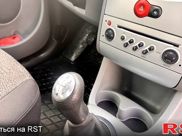 Синій Рено Модус, об'ємом двигуна 1.5 л та пробігом 169 тис. км за 5300 $, фото 12 на Automoto.ua