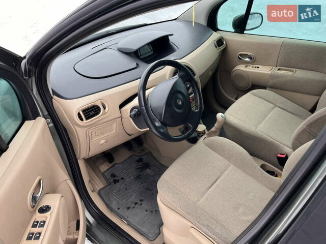 Зелений Рено Модус, об'ємом двигуна 1.6 л та пробігом 239 тис. км за 4200 $, фото 6 на Automoto.ua