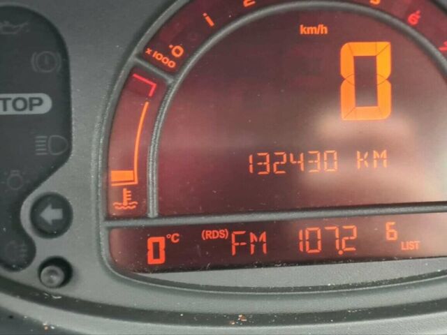 Зеленый Рено Модус, объемом двигателя 1.6 л и пробегом 133 тыс. км за 4650 $, фото 7 на Automoto.ua