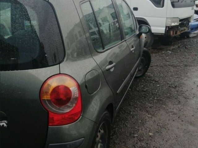 Зеленый Рено Модус, объемом двигателя 1.5 л и пробегом 226 тыс. км за 4500 $, фото 1 на Automoto.ua