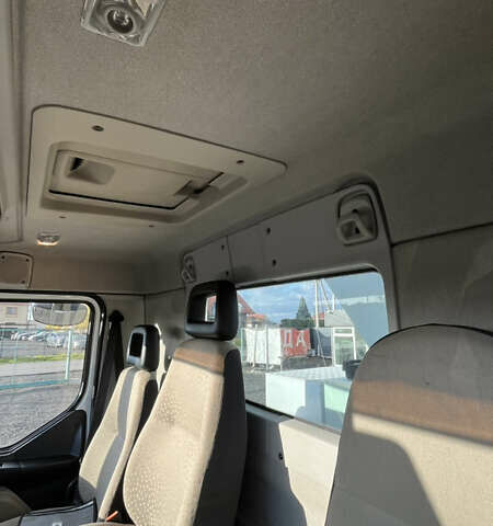 Белый Рено Премиум, объемом двигателя 7 л и пробегом 125 тыс. км за 57700 $, фото 56 на Automoto.ua