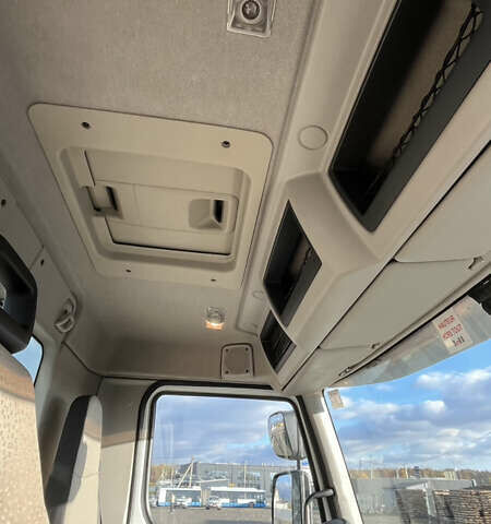 Белый Рено Премиум, объемом двигателя 7 л и пробегом 125 тыс. км за 57700 $, фото 64 на Automoto.ua