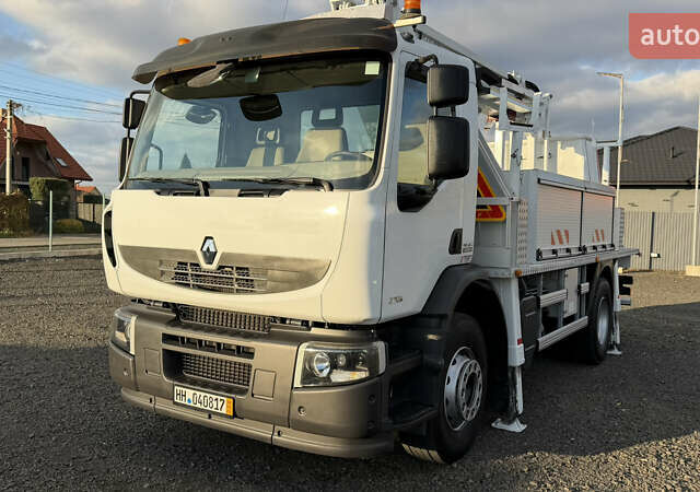 Белый Рено Премиум, объемом двигателя 7 л и пробегом 125 тыс. км за 57700 $, фото 1 на Automoto.ua