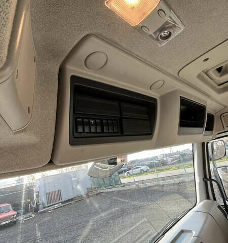 Белый Рено Премиум, объемом двигателя 7 л и пробегом 125 тыс. км за 57700 $, фото 55 на Automoto.ua