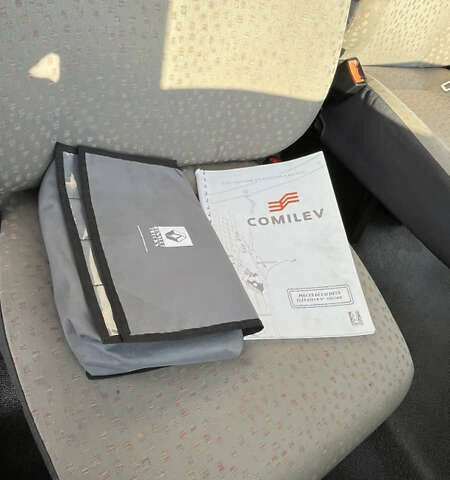 Белый Рено Премиум, объемом двигателя 7 л и пробегом 125 тыс. км за 57700 $, фото 67 на Automoto.ua