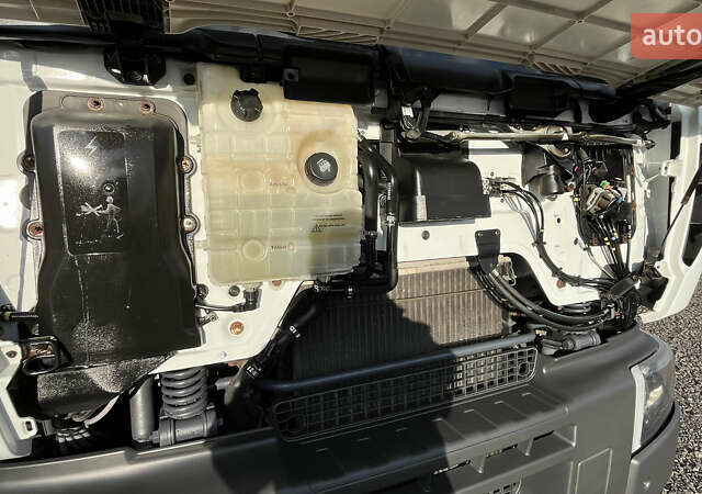 Белый Рено Премиум, объемом двигателя 7 л и пробегом 125 тыс. км за 57700 $, фото 70 на Automoto.ua