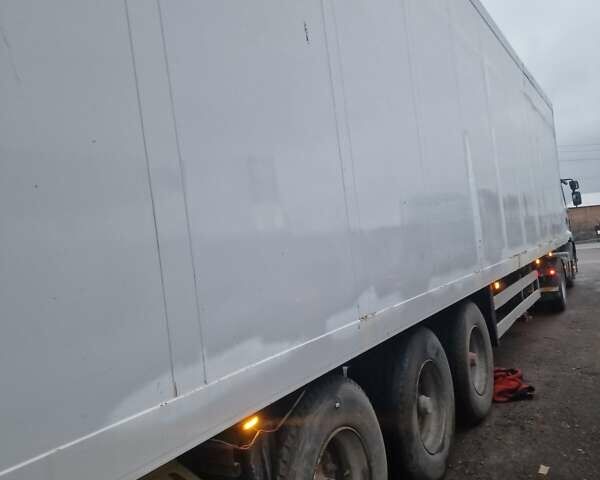 Белый Рено Премиум, объемом двигателя 10.84 л и пробегом 940 тыс. км за 13000 $, фото 3 на Automoto.ua