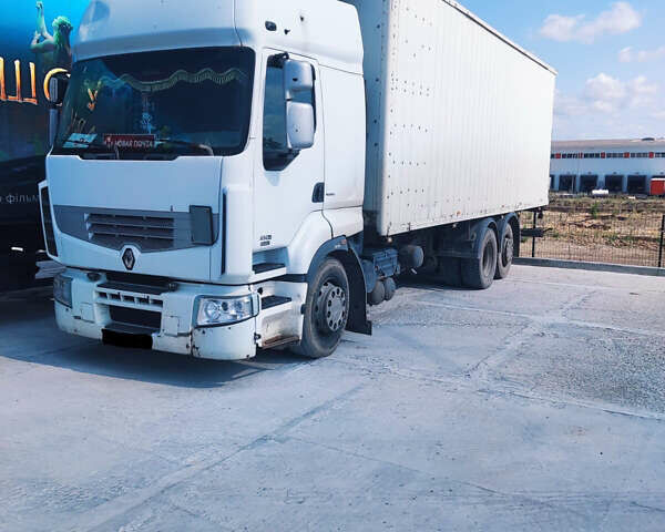 Белый Рено Премиум, объемом двигателя 0 л и пробегом 750 тыс. км за 6300 $, фото 2 на Automoto.ua