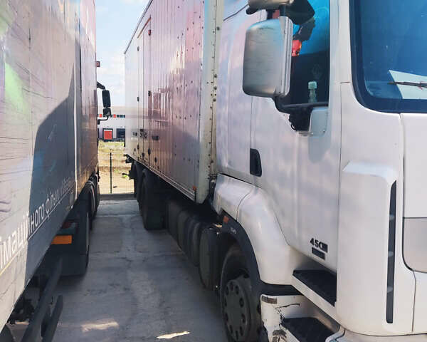 Белый Рено Премиум, объемом двигателя 0 л и пробегом 750 тыс. км за 6300 $, фото 1 на Automoto.ua