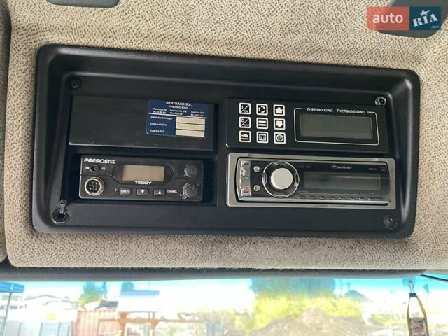 Белый Рено Премиум, объемом двигателя 9.8 л и пробегом 242 тыс. км за 10100 $, фото 20 на Automoto.ua