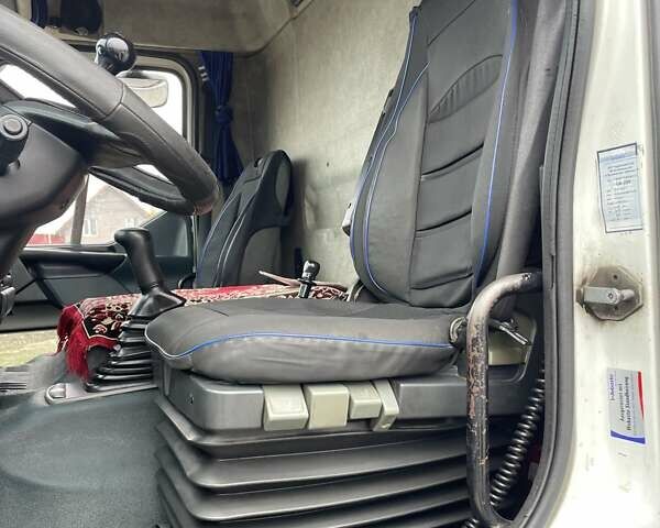 Белый Рено Премиум, объемом двигателя 9.8 л и пробегом 242 тыс. км за 10100 $, фото 23 на Automoto.ua