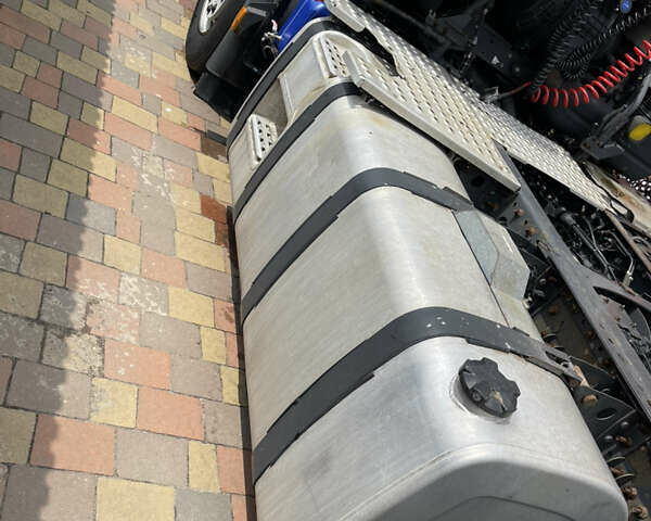 Белый Рено Премиум, объемом двигателя 10.8 л и пробегом 825 тыс. км за 10500 $, фото 15 на Automoto.ua