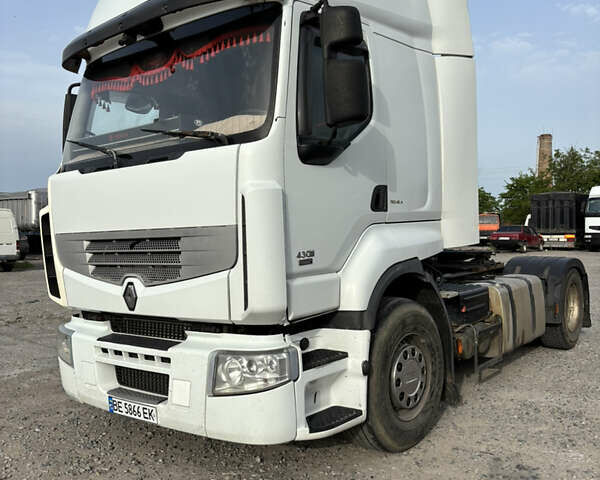 Белый Рено Премиум, объемом двигателя 10.84 л и пробегом 1 тыс. км за 9500 $, фото 1 на Automoto.ua