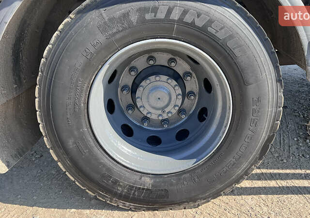 Белый Рено Премиум, объемом двигателя 6.2 л и пробегом 1 тыс. км за 7999 $, фото 9 на Automoto.ua