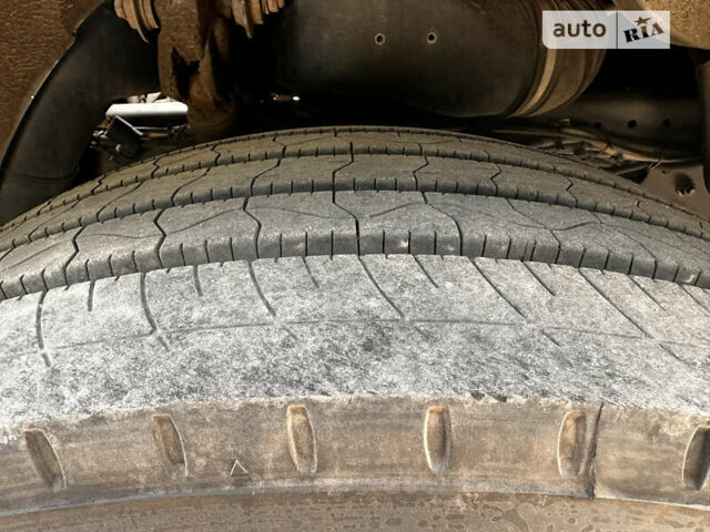 Белый Рено Премиум, объемом двигателя 6 л и пробегом 928 тыс. км за 13900 $, фото 9 на Automoto.ua