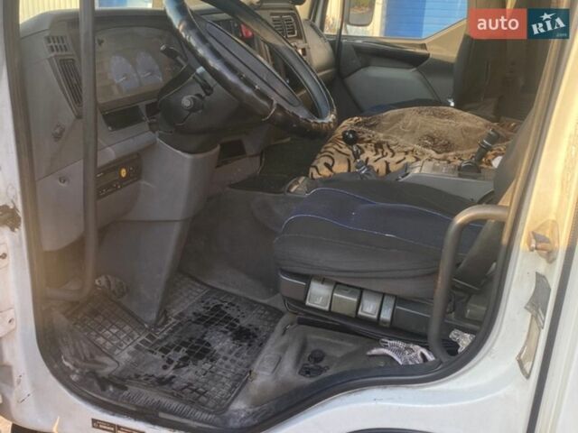 Белый Рено Премиум, объемом двигателя 6.17 л и пробегом 900 тыс. км за 18500 $, фото 12 на Automoto.ua