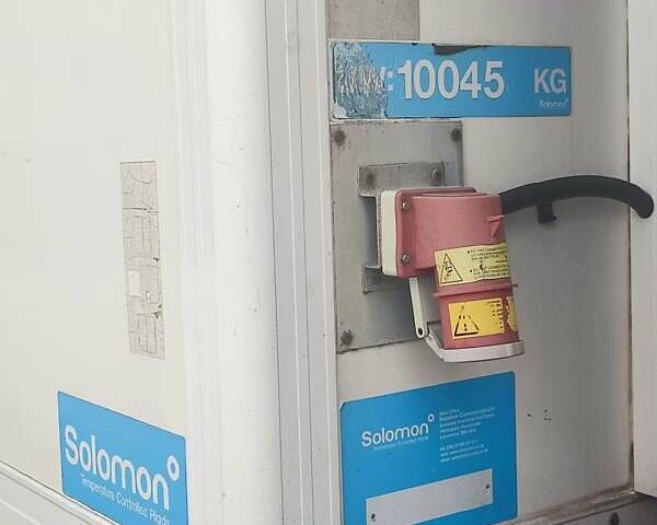 Білий Рено Преміум, об'ємом двигуна 6.9 л та пробігом 460 тис. км за 23000 $, фото 11 на Automoto.ua