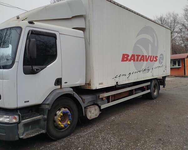 Белый Рено Премиум, объемом двигателя 0 л и пробегом 1000 тыс. км за 7000 $, фото 2 на Automoto.ua