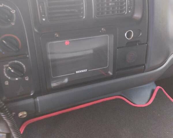 Белый Рено Премиум, объемом двигателя 12 л и пробегом 699 тыс. км за 15500 $, фото 7 на Automoto.ua