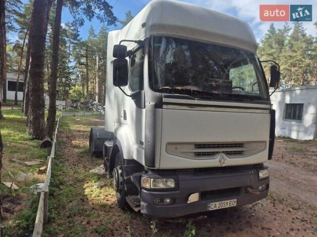 Белый Рено Премиум, объемом двигателя 11.12 л и пробегом 875 тыс. км за 4000 $, фото 1 на Automoto.ua