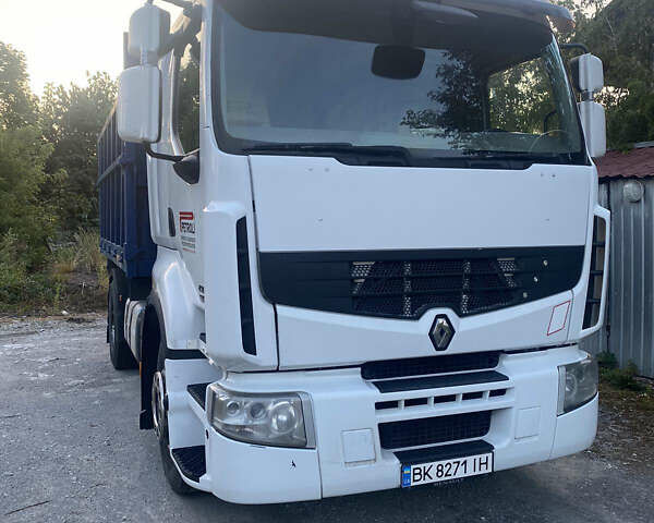 Белый Рено Премиум, объемом двигателя 10.84 л и пробегом 885 тыс. км за 27100 $, фото 1 на Automoto.ua