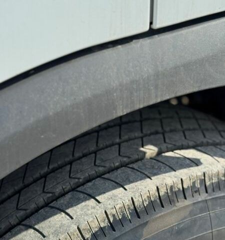 Белый Рено Премиум, объемом двигателя 10.84 л и пробегом 695 тыс. км за 12500 $, фото 12 на Automoto.ua