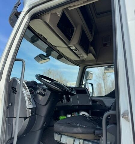 Белый Рено Премиум, объемом двигателя 10.84 л и пробегом 695 тыс. км за 12500 $, фото 14 на Automoto.ua