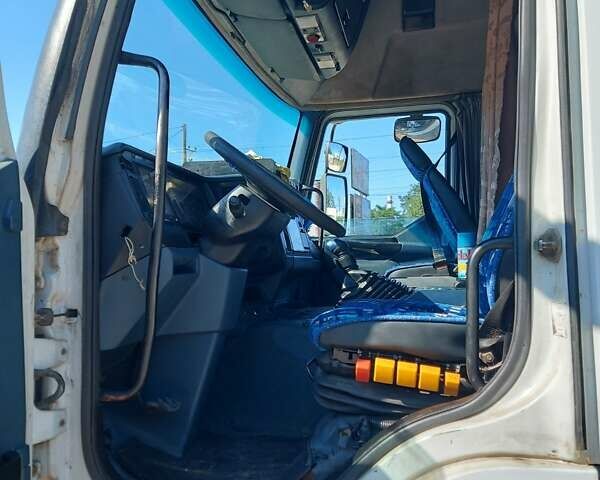 Белый Рено Премиум, объемом двигателя 11 л и пробегом 1 тыс. км за 5800 $, фото 12 на Automoto.ua