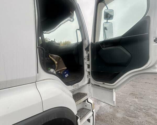 Рено Премиум 2000 в Белой Церкве на Automoto.ua Белый Рено Премиум, объемом двигателя 11.12 л и пробегом 5 тыс. км за 4850 $, фото 10 на Automoto.ua