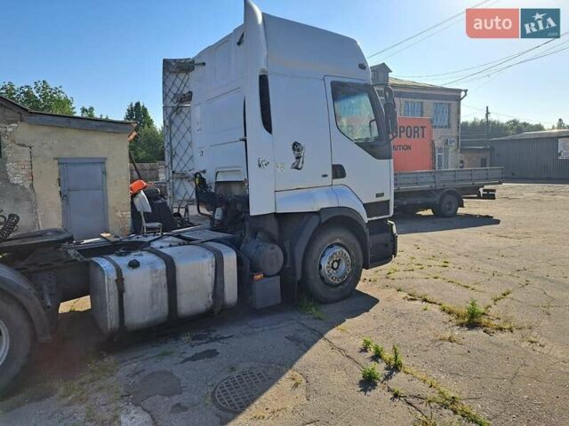 Белый Рено Премиум, объемом двигателя 11.12 л и пробегом 100 тыс. км за 3800 $, фото 1 на Automoto.ua