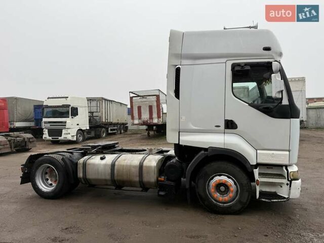 Белый Рено Премиум, объемом двигателя 11.12 л и пробегом 111 тыс. км за 3000 $, фото 4 на Automoto.ua