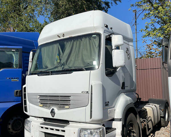 Білий Рено Преміум, об'ємом двигуна 11.1 л та пробігом 1 тис. км за 5000 $, фото 1 на Automoto.ua