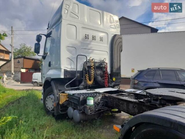 Белый Рено Премиум, объемом двигателя 10.8 л и пробегом 1 тыс. км за 7000 $, фото 6 на Automoto.ua