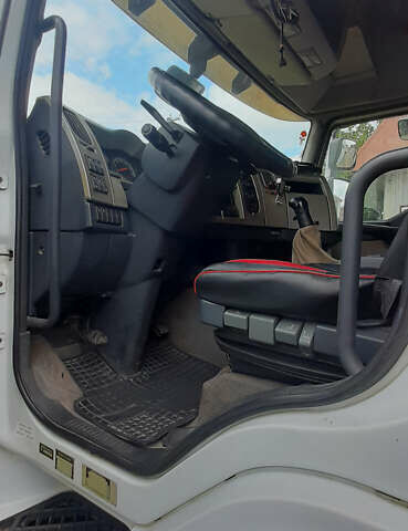 Белый Рено Премиум, объемом двигателя 10.8 л и пробегом 1000 тыс. км за 9200 $, фото 10 на Automoto.ua