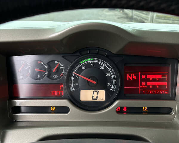 Білий Рено Преміум, об'ємом двигуна 10.8 л та пробігом 1 тис. км за 8000 $, фото 10 на Automoto.ua