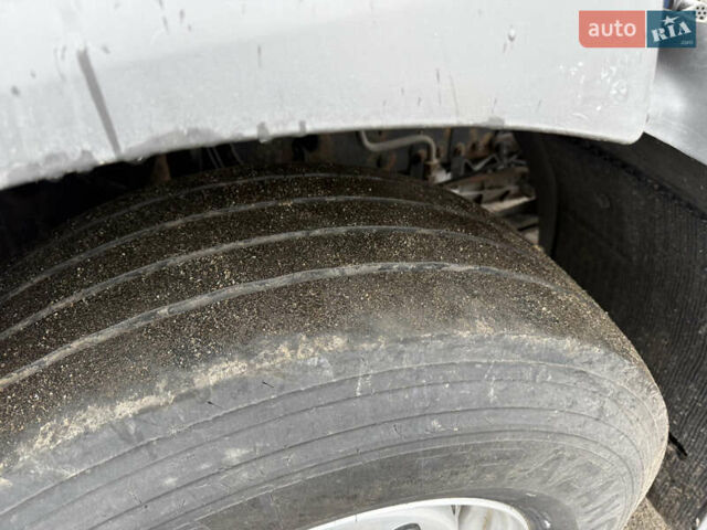 Белый Рено Премиум, объемом двигателя 10.84 л и пробегом 1 тыс. км за 7999 $, фото 8 на Automoto.ua