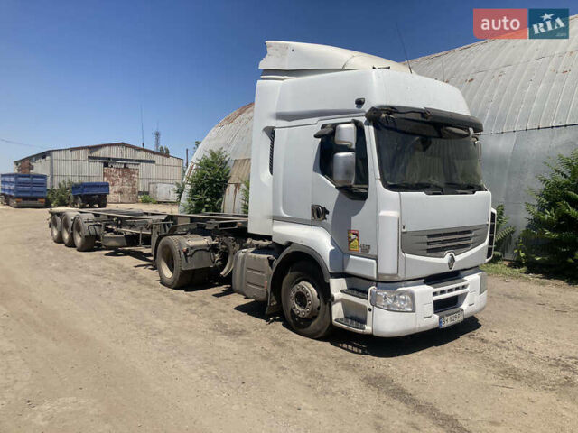 Білий Рено Преміум, об'ємом двигуна 11 л та пробігом 950 тис. км за 7800 $, фото 1 на Automoto.ua
