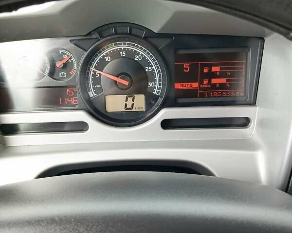 Белый Рено Премиум, объемом двигателя 10.84 л и пробегом 1 тыс. км за 12000 $, фото 6 на Automoto.ua