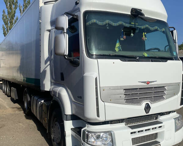 Белый Рено Премиум, объемом двигателя 10.8 л и пробегом 924 тыс. км за 10500 $, фото 2 на Automoto.ua