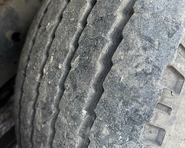 Білий Рено Преміум, об'ємом двигуна 10.84 л та пробігом 800 тис. км за 25000 $, фото 2 на Automoto.ua