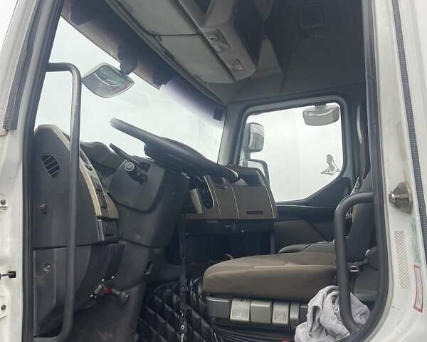 Белый Рено Премиум, объемом двигателя 10.84 л и пробегом 960 тыс. км за 10499 $, фото 5 на Automoto.ua