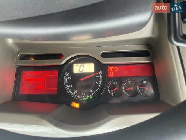 Белый Рено Премиум, объемом двигателя 10.84 л и пробегом 960 тыс. км за 10499 $, фото 6 на Automoto.ua