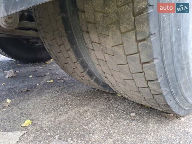 Белый Рено Премиум, объемом двигателя 10.8 л и пробегом 937 тыс. км за 11000 $, фото 4 на Automoto.ua