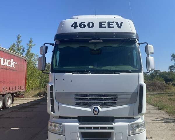 Білий Рено Преміум, об'ємом двигуна 10.8 л та пробігом 194 тис. км за 16000 $, фото 1 на Automoto.ua