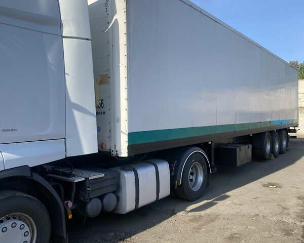 Белый Рено Премиум, объемом двигателя 10.8 л и пробегом 924 тыс. км за 10500 $, фото 5 на Automoto.ua