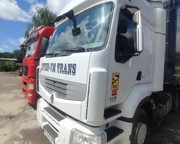 Белый Рено Премиум, объемом двигателя 10.84 л и пробегом 839 тыс. км за 13500 $, фото 1 на Automoto.ua