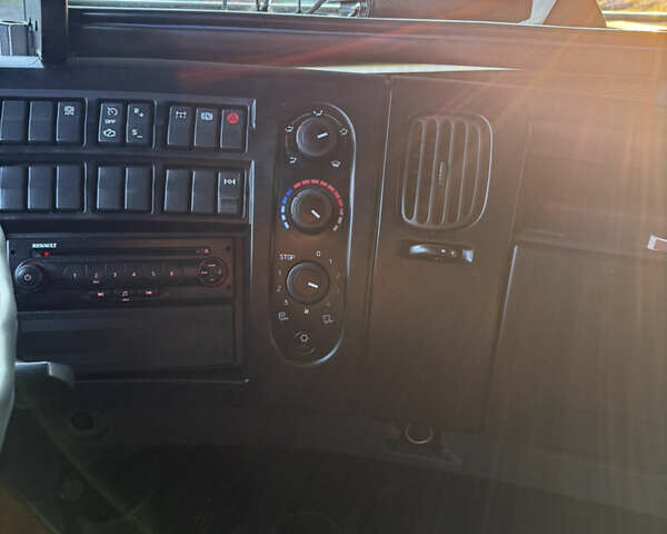 Белый Рено Премиум, объемом двигателя 0 л и пробегом 1 тыс. км за 12999 $, фото 8 на Automoto.ua