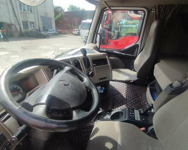 Белый Рено Премиум, объемом двигателя 10.84 л и пробегом 839 тыс. км за 13500 $, фото 3 на Automoto.ua